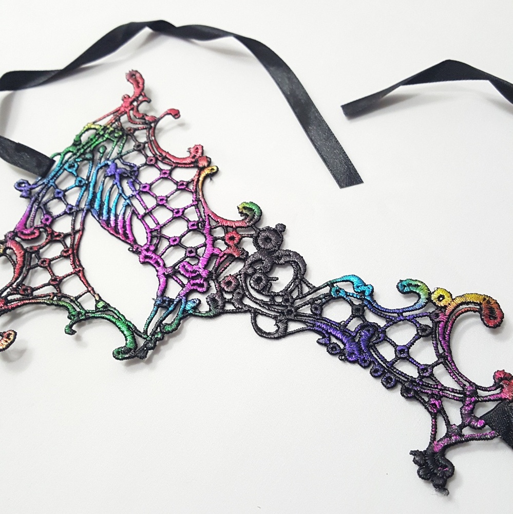 ⤵⤵#3 Phantom Half Face Multicolor Lace Mask - Picture 3 of 4